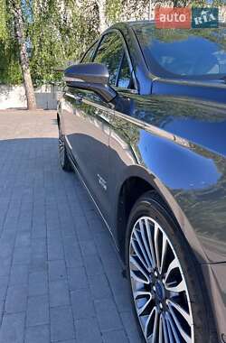 Седан Ford Fusion 2017 в 