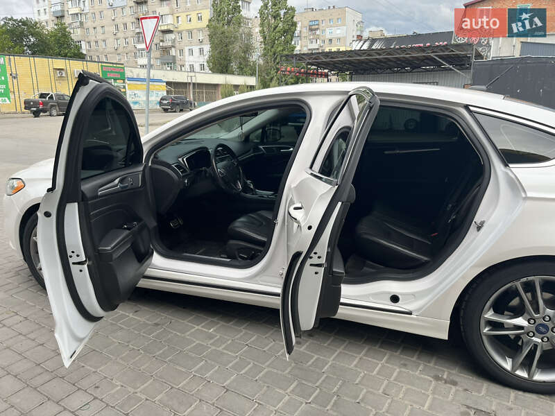Седан Ford Fusion 2012 в Днепре