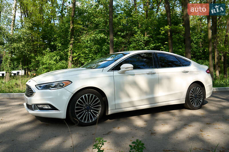 Седан Ford Fusion 2016 в Києві