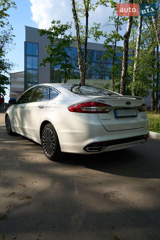 Седан Ford Fusion 2016 в Києві