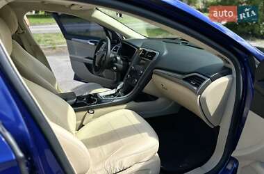 Седан Ford Fusion 2014 в 