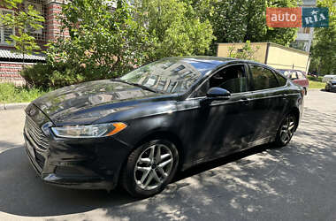Седан Ford Fusion 2015 в Києві