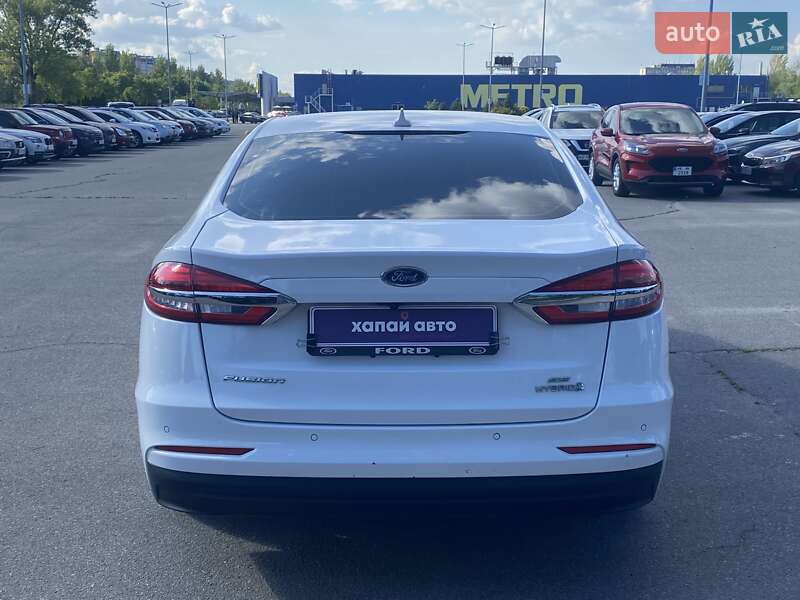Седан Ford Fusion 2019 в Днепре