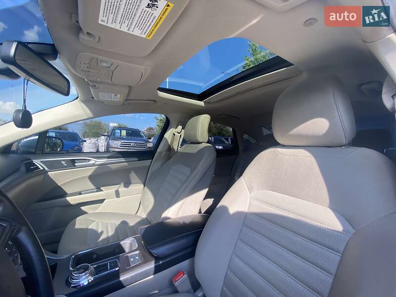 Седан Ford Fusion 2019 в Днепре