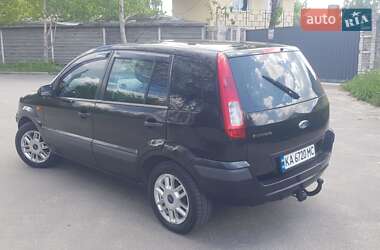 Хэтчбек Ford Fusion 2007 в 