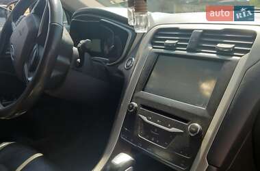 Седан Ford Fusion 2014 в 