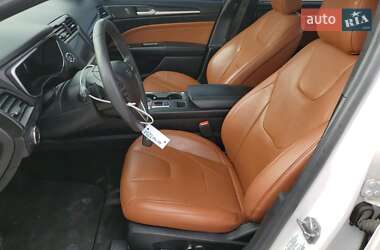 Седан Ford Fusion 2020 в 