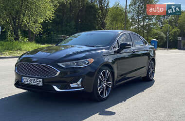Седан Ford Fusion 2019 в Чернигове