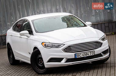 Седан Ford Fusion 2018 в 