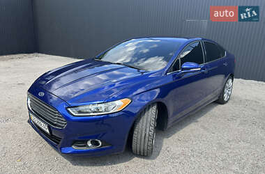 Седан Ford Fusion 2015 в 