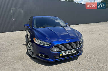 Седан Ford Fusion 2015 в 