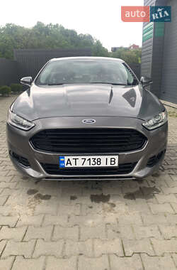 Хэтчбек Ford Fusion 2012 в 