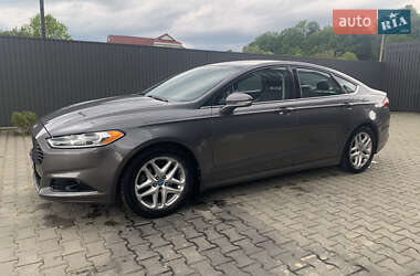 Хэтчбек Ford Fusion 2012 в 