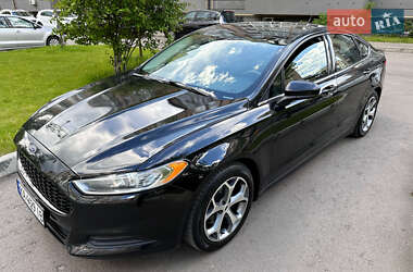 Седан Ford Fusion 2014 в 