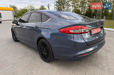 Седан Ford Fusion 2018 в 