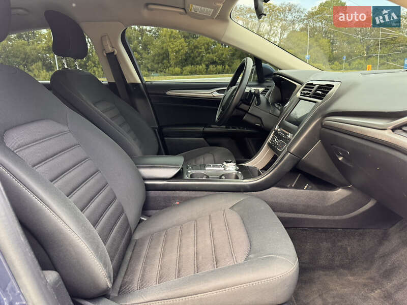 Седан Ford Fusion 2018 в Луцьку