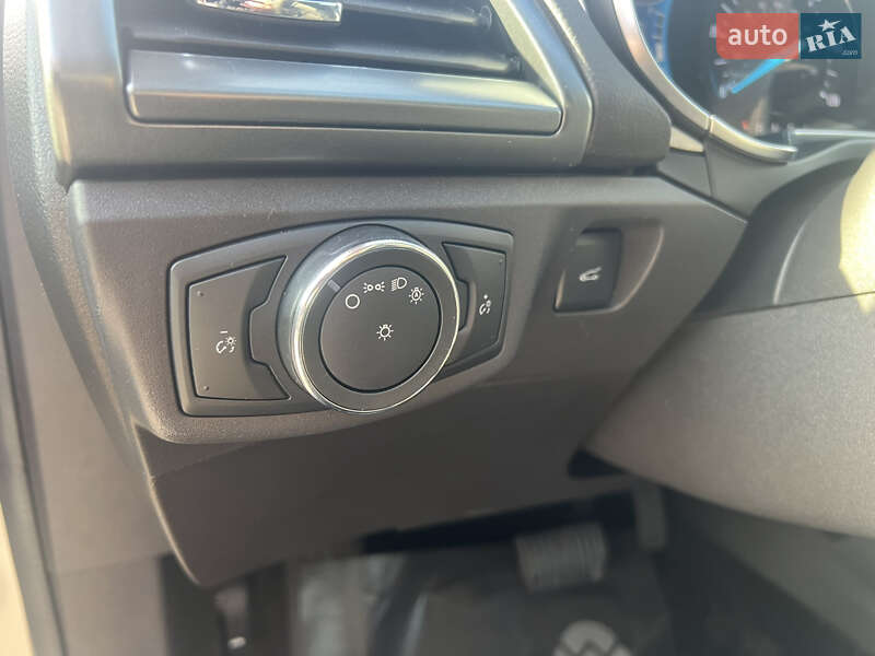 Седан Ford Fusion 2015 в Киеве