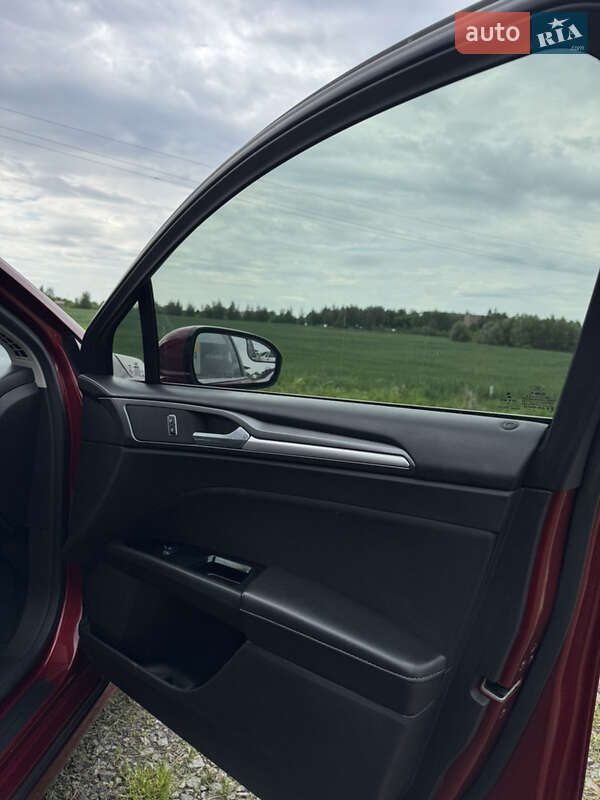 Седан Ford Fusion 2015 в Киеве