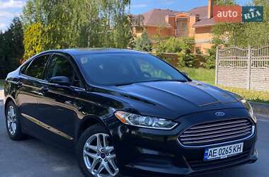 Седан Ford Fusion 2013 в 