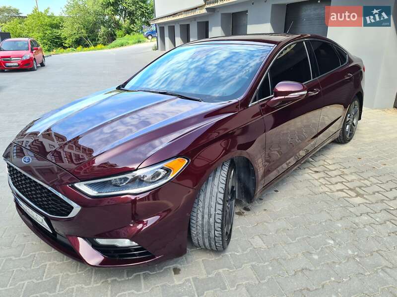 Седан Ford Fusion 2017 в Тернополе