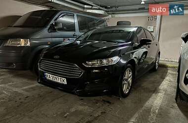 Седан Ford Fusion 2015 в Києві