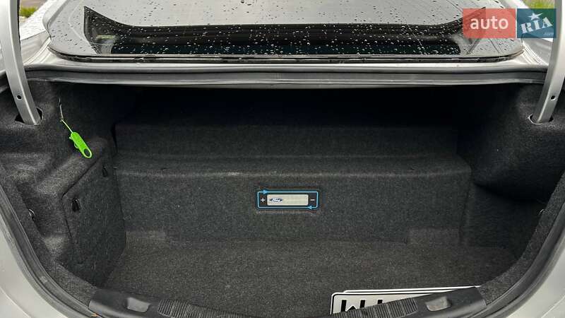 Седан Ford Fusion 2017 в Львове