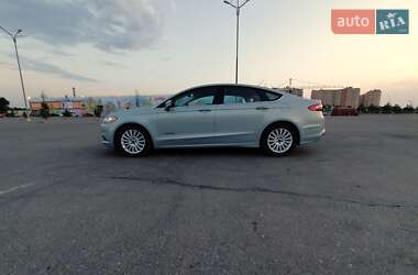 Седан Ford Fusion 2012 в 