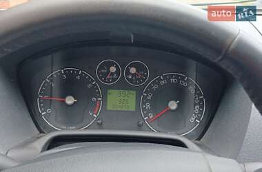 Хетчбек Ford Fusion 2011 в 