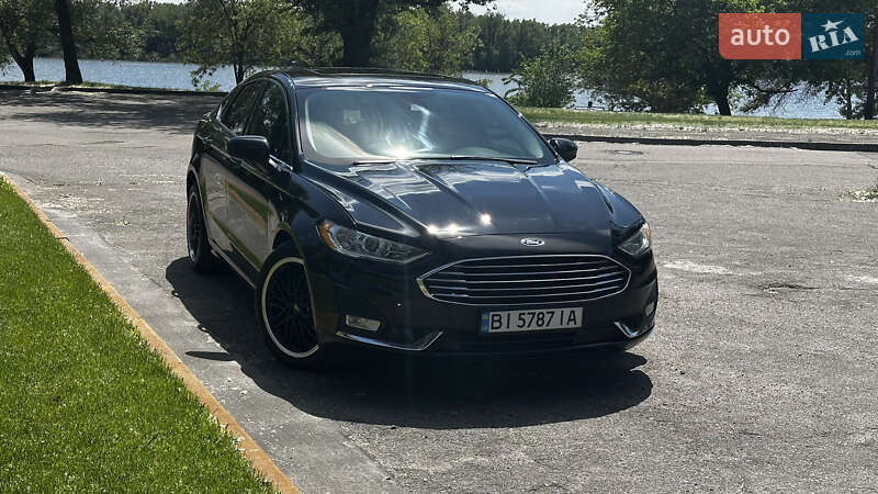 Седан Ford Fusion 2018 в Кременчуге
