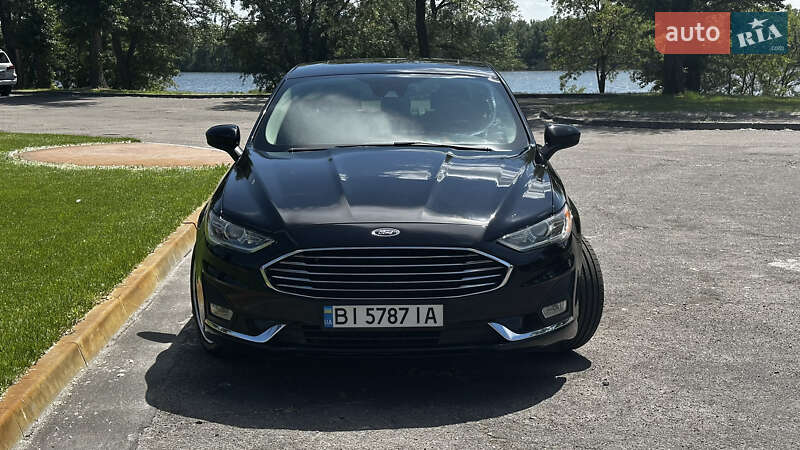 Седан Ford Fusion 2018 в Кременчуге