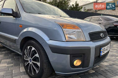 Хэтчбек Ford Fusion 2007 в 