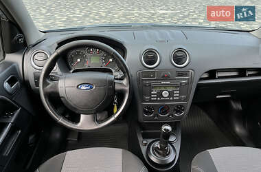 Хэтчбек Ford Fusion 2007 в 