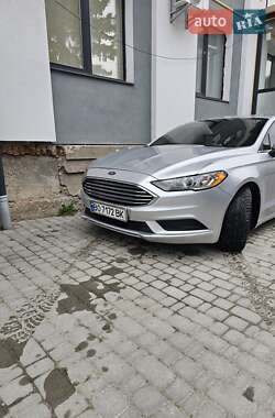 Седан Ford Fusion 2016 в 