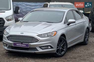 Седан Ford Fusion 2017 в 