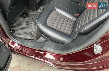 Седан Ford Fusion 2016 в 