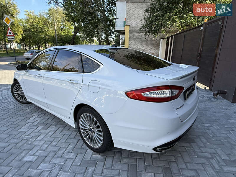 Седан Ford Fusion 2015 в Николаеве