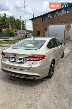 Седан Ford Fusion 2018 в 