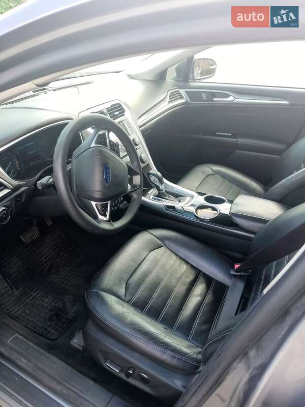 Седан Ford Fusion 2013 в Днепре