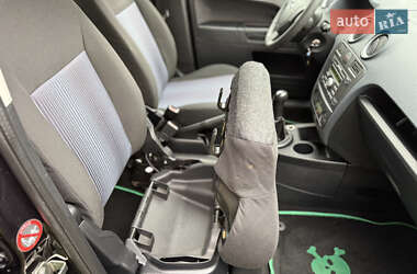 Хэтчбек Ford Fusion 2007 в 