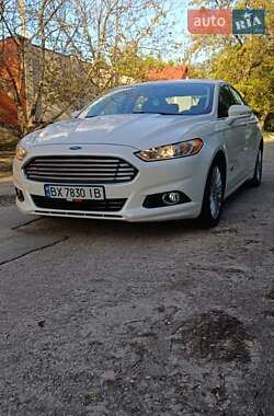 Седан Ford Fusion 2013 в 
