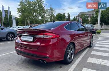 Седан Ford Fusion 2017 в 