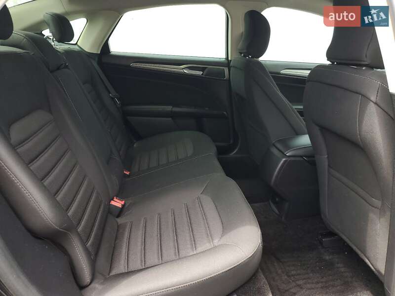 Седан Ford Fusion 2017 в Тернополі