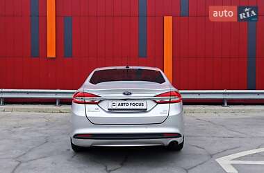 Седан Ford Fusion 2017 в 