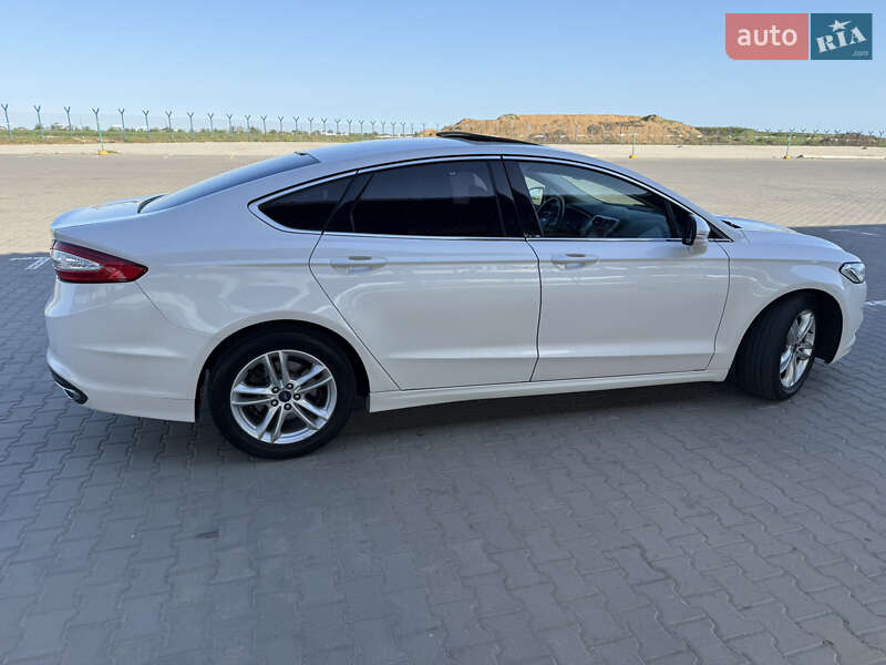 Седан Ford Fusion 2015 в Одессе
