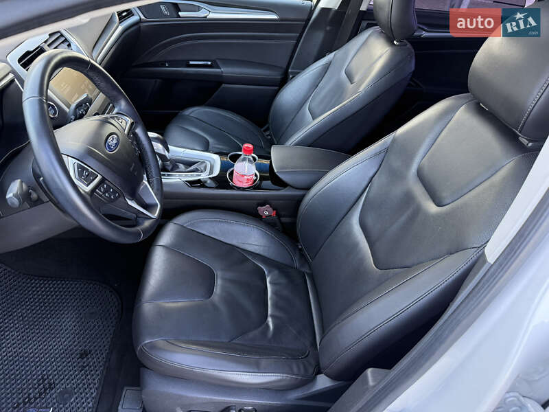Седан Ford Fusion 2015 в Одессе