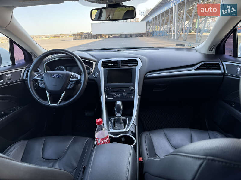 Седан Ford Fusion 2015 в Одессе