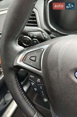 Седан Ford Fusion 2020 в 