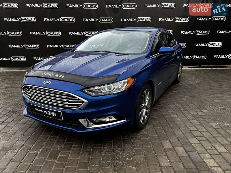 Седан Ford Fusion 2017 в 
