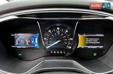 Седан Ford Fusion 2017 в 