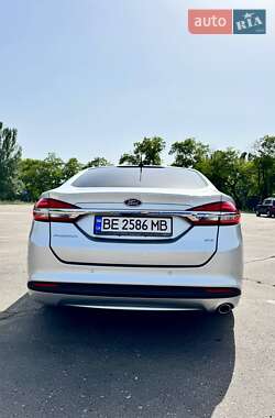 Седан Ford Fusion 2017 в 